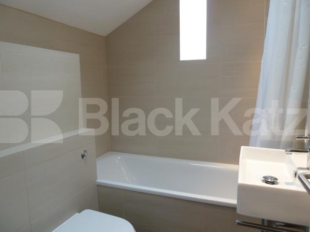 			NEW INSTRUCTION, 2 Bedroom, 1 bath, 1 reception Flat			 Monsell Road, ARSENAL-HIGHBURY